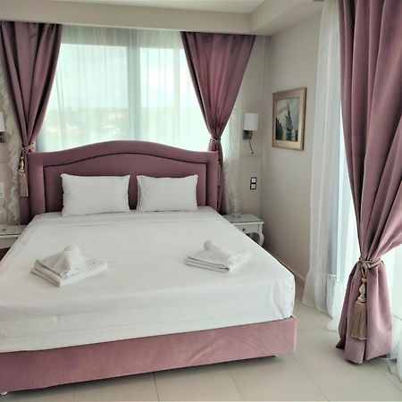 Light Blue Hotel Nea Kallikrateia エクステリア 写真