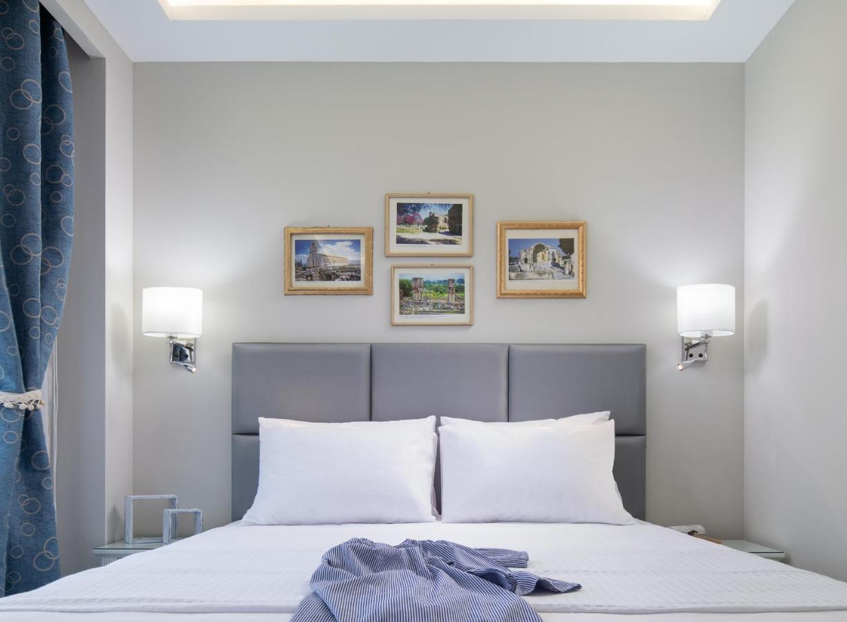 Light Blue Hotel Nea Kallikrateia エクステリア 写真