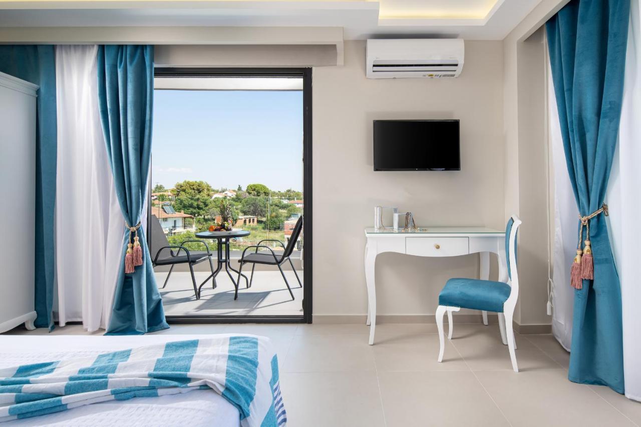 Light Blue Hotel Nea Kallikrateia エクステリア 写真