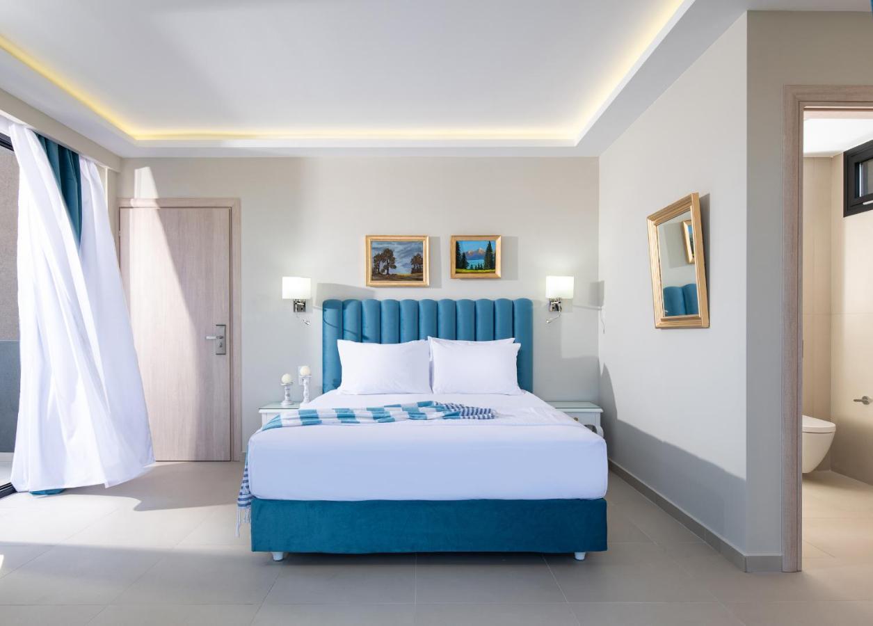 Light Blue Hotel Nea Kallikrateia エクステリア 写真