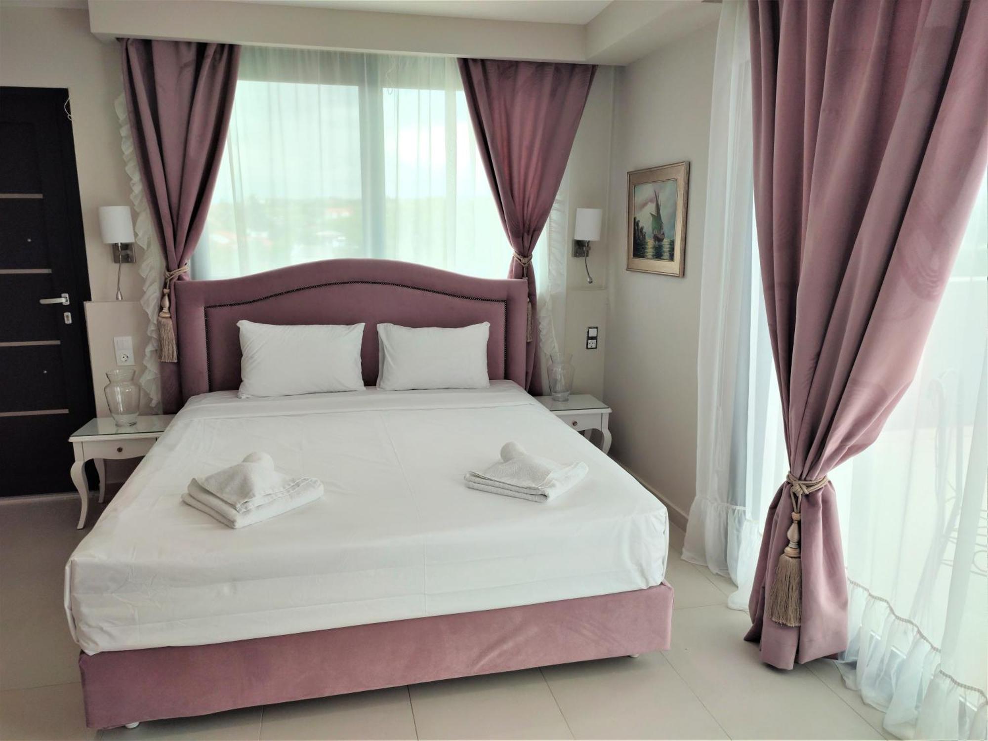 Light Blue Hotel Nea Kallikrateia エクステリア 写真